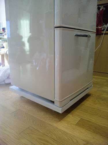 キャスター付き冷蔵庫台-2・DIY-002