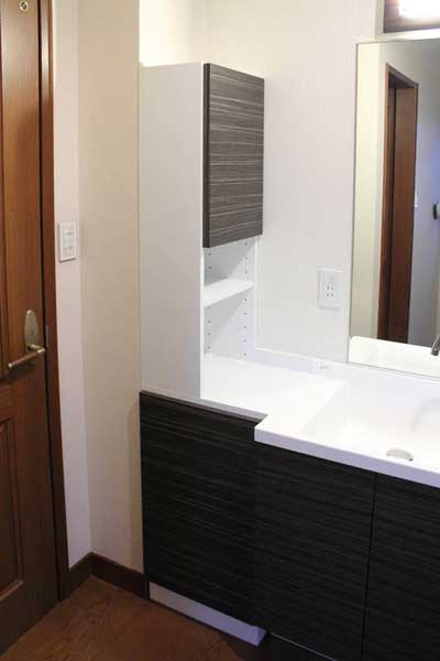 洗面台横棚は、洗面台のイメージと合わせる。SM-012