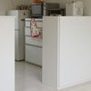 リビングと台所の仕切り収納棚として、キッチン収納棚を作成。/DT-087
